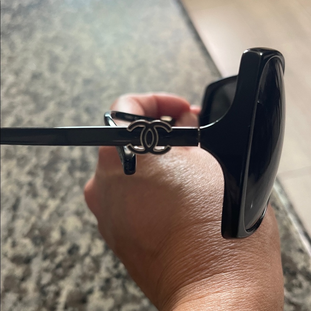 CHANEL sun glasses - Picture 9 of 10